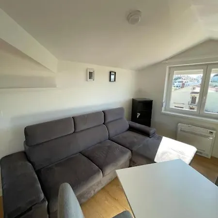 Seaview Studio-apartment Tar *